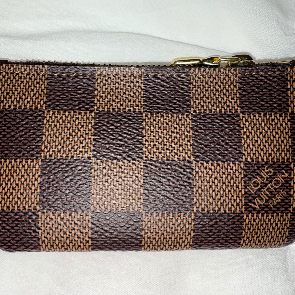SOLD Louis Vuitton Damier Ebene Key Pouch